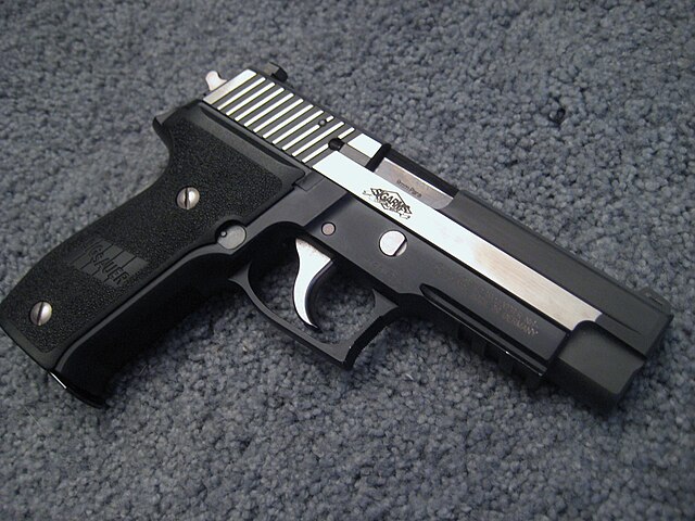 Sig P226