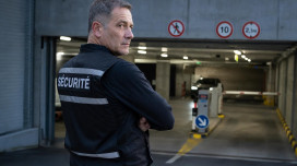 Gilet de s&eacute;curit&eacute; noir : pourquoi le noir s'impose