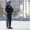 La matraque de CRS : mati&egrave;re, longueur et usage