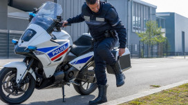 Botte de police : &agrave; quoi sert-elle et quand la porter ?