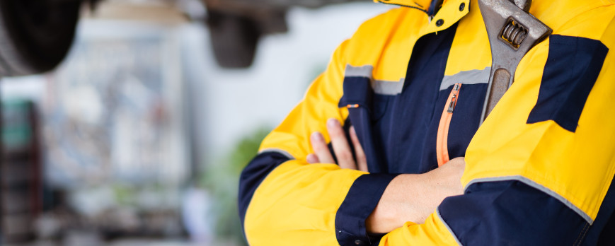 Comprendre l'importance des vestes de travail haute visibilité dans le secteur de la construction