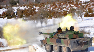 AMX-10 RCR SEPAR : Véhicule blindé de reconnaissance renforcé