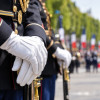 Gant de c&eacute;r&eacute;monie militaire : le guide complet